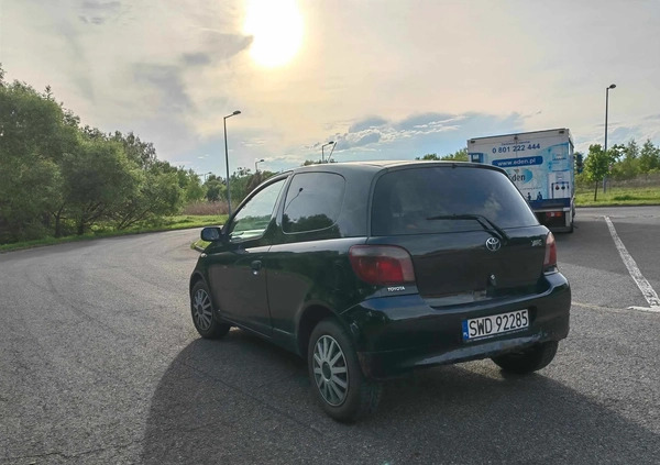 Toyota Yaris cena 2100 przebieg: 357000, rok produkcji 2000 z Radlin małe 29